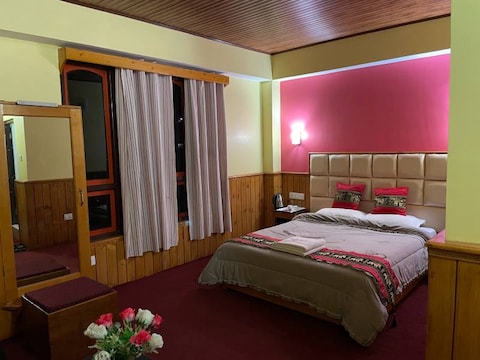 Lachung Heritage Bar & Restaurant