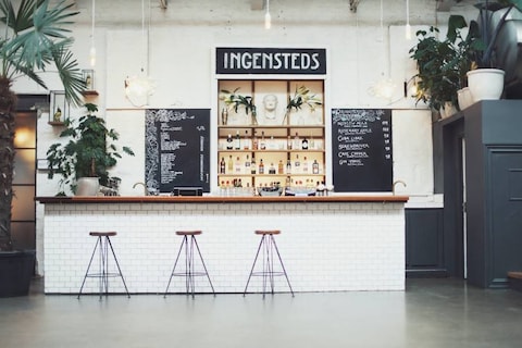 Ingensteds