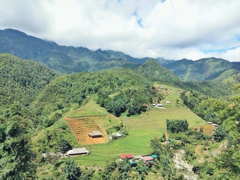Ta Van Village