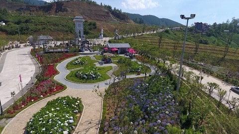 Quang Truong Square