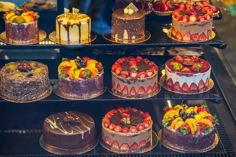 R K Cake House