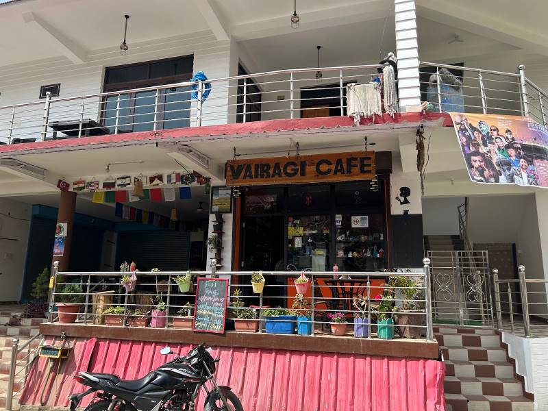 Bir_Billing_Vairagi_Cafe_1