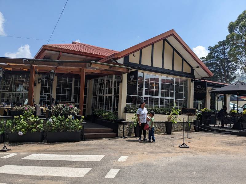 Nuwara_Eliya_Grand_Indian_Restaurant_6