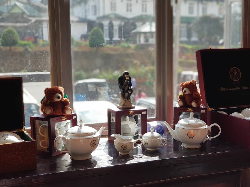 Nuwara_Eliya_Tea_Tasting_at_Mackwoods_Labookellie_Tea_Centre_4