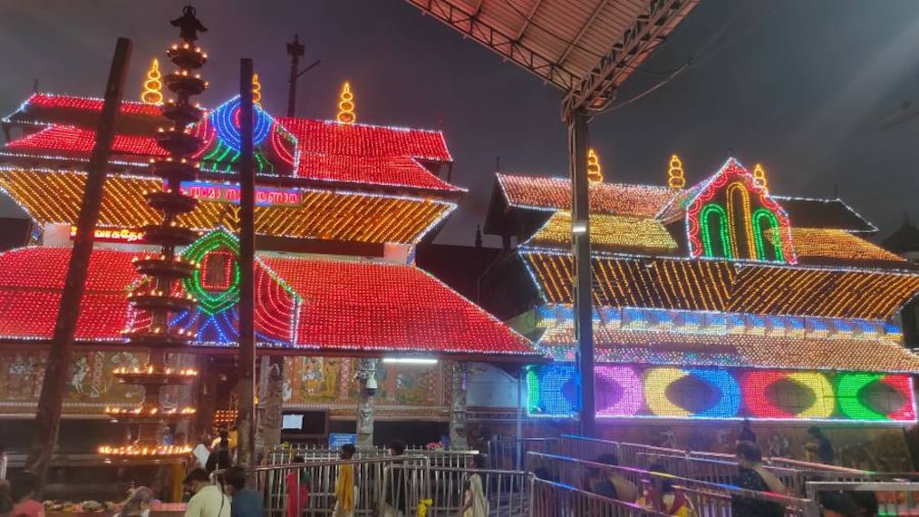 Guruvayoor_Guruvayur_Temple_4