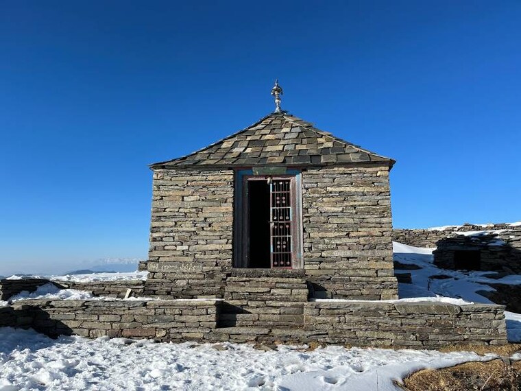 Jibhi_Raghupur_Fort_2