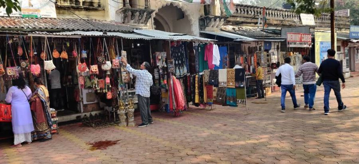 Khajuraho_Gole_Market_10