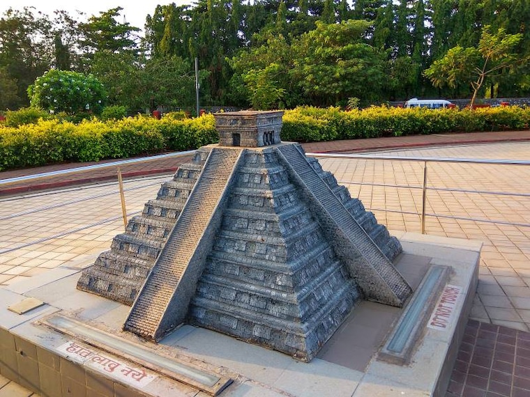 Navi_Mumbai_Wonders_Park_5