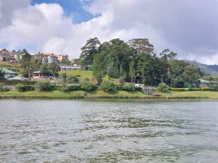 Nuwara_Eliya_Gregory_Lake_2