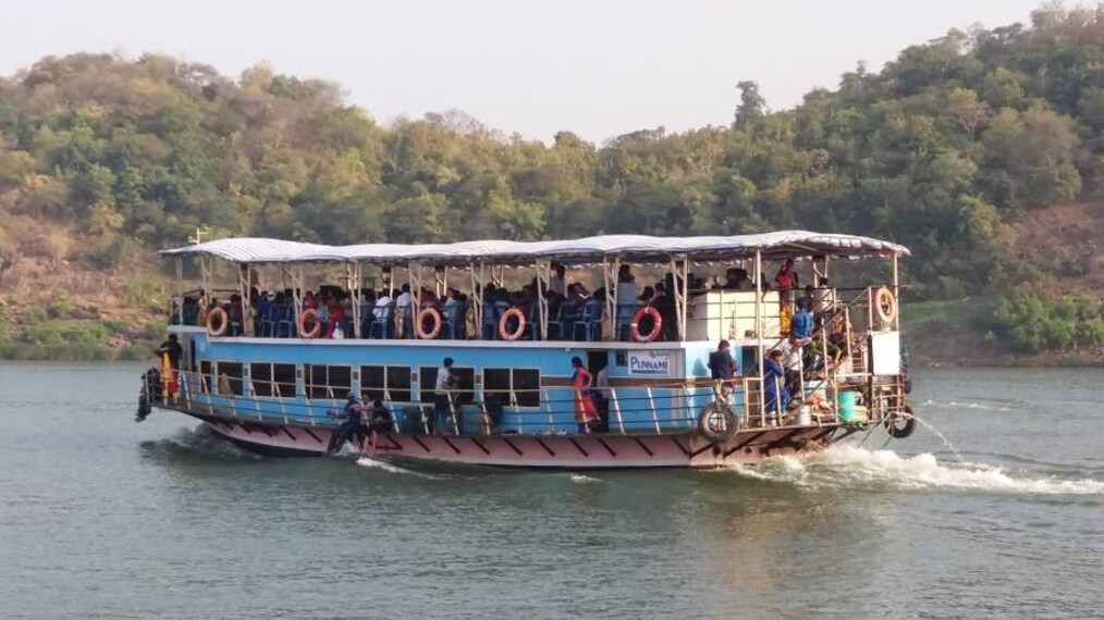 Rajahmundry_Godavari_River_Cruise_3