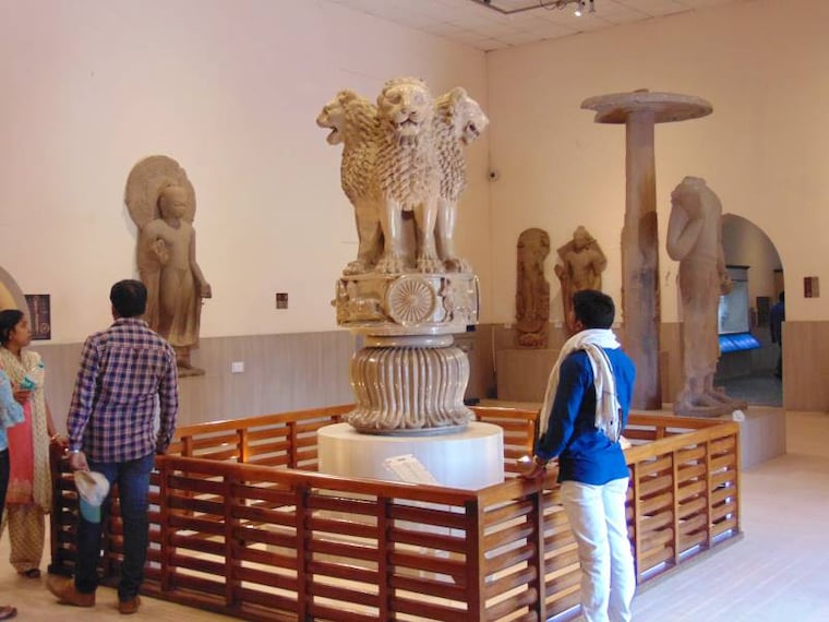 Varanasi_Nepali_Museum_10