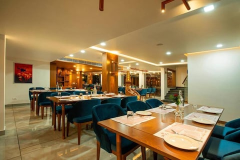 Hotel Harivaram Yuga