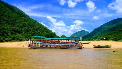 Papi Kondalu Boat Trip