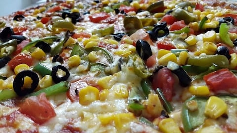 Tole Pizza