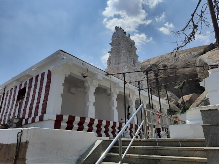 Yoganarasimha_Swamy_Temple_2