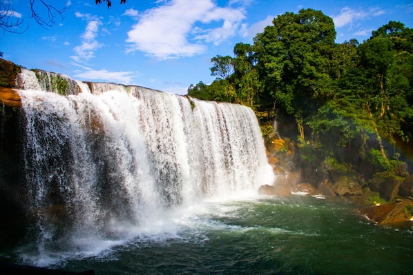 Cherrapunji_tv_destination_img_6