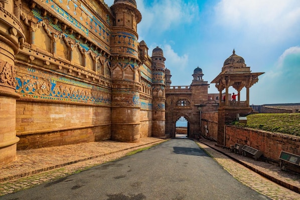 Gwalior_tv_destination_img_2