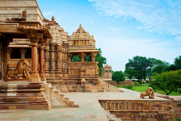 Khajuraho_tv_destination_img_3