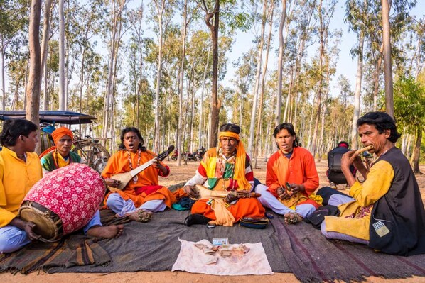 Shantiniketan_tv_destination_img_3