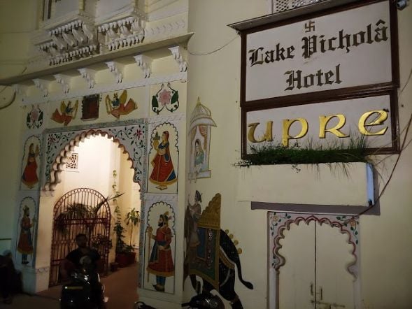 udaipur_upre_by_1559_ad_2