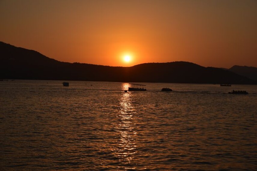 lake_pichola_3