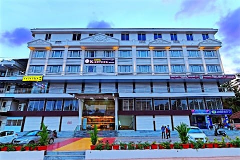 Hotel Karthik Estate