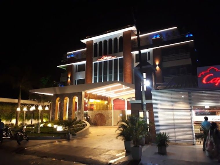 Cafe_Imperial_Ujjain