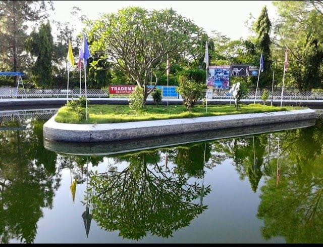 Bombay_picnic_spot_2