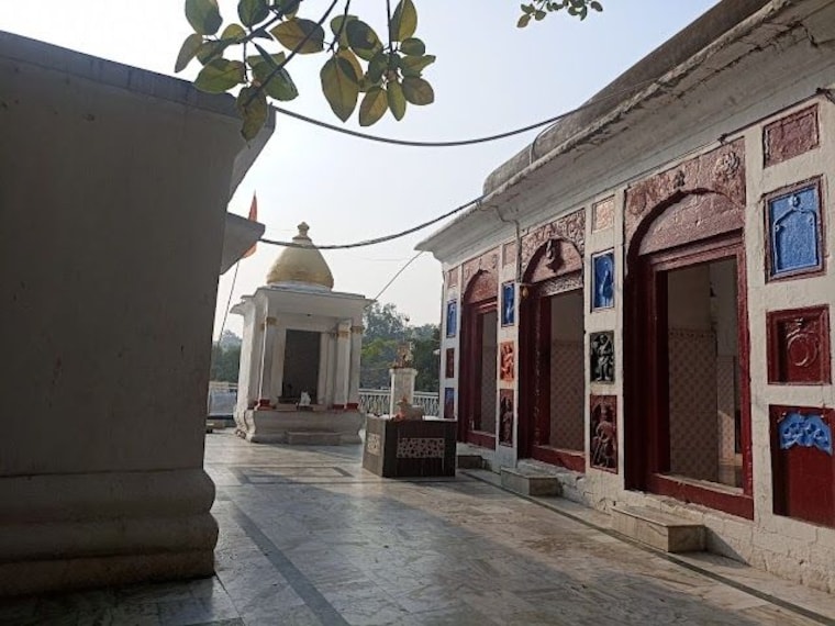 Kaleshwar_temple_2