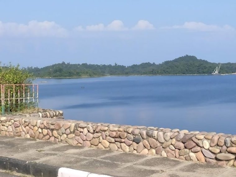 Pong_lake_1