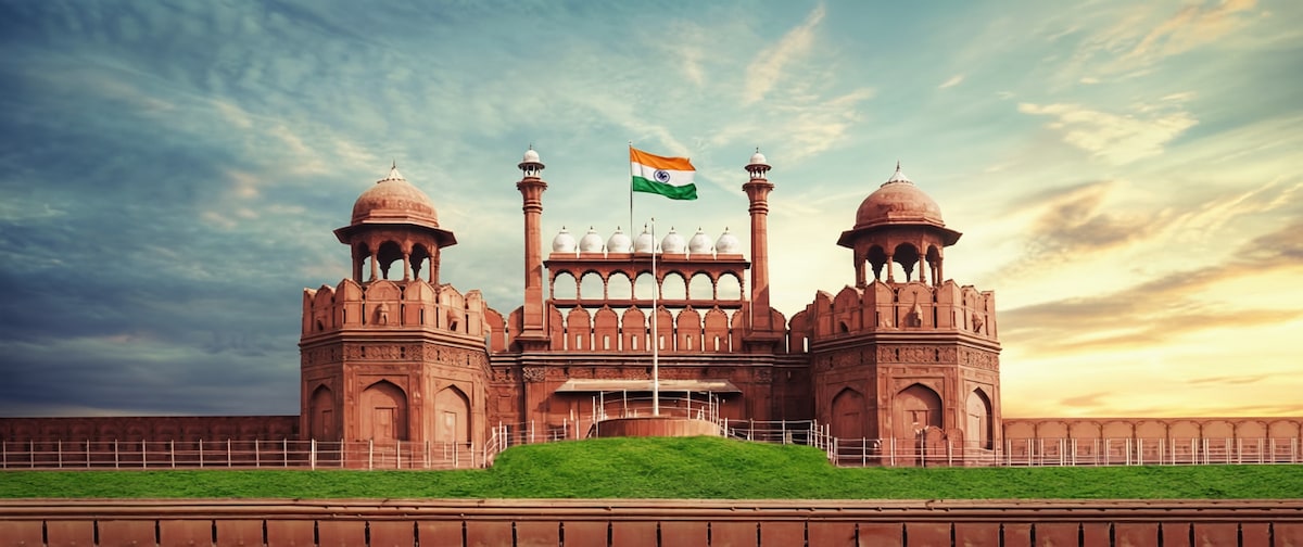Delhi Red Fort Landscape Image