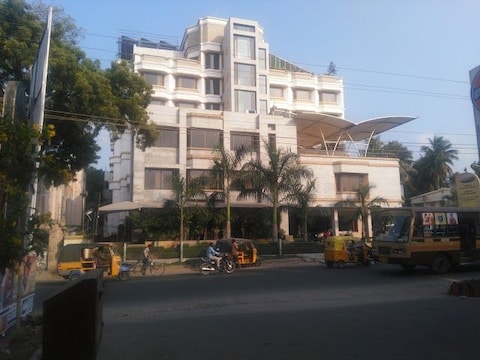 Hotel Darling Residency