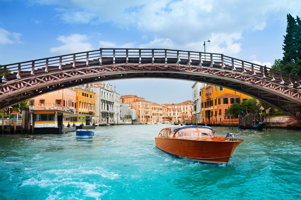 Ponte_dell_Accademia_Bridge_2