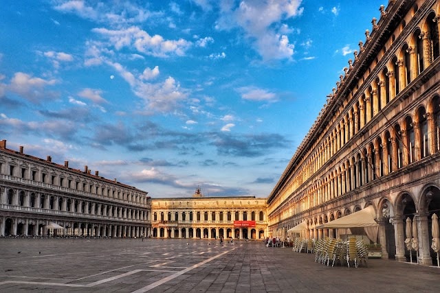 St_Marks_Square_Piazza_San_Marco_4