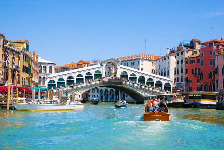 Rialto_Bridge_Ponte_di_Rialto_2