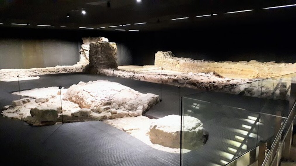 Judenplatz_Holocaust_Memorial_3