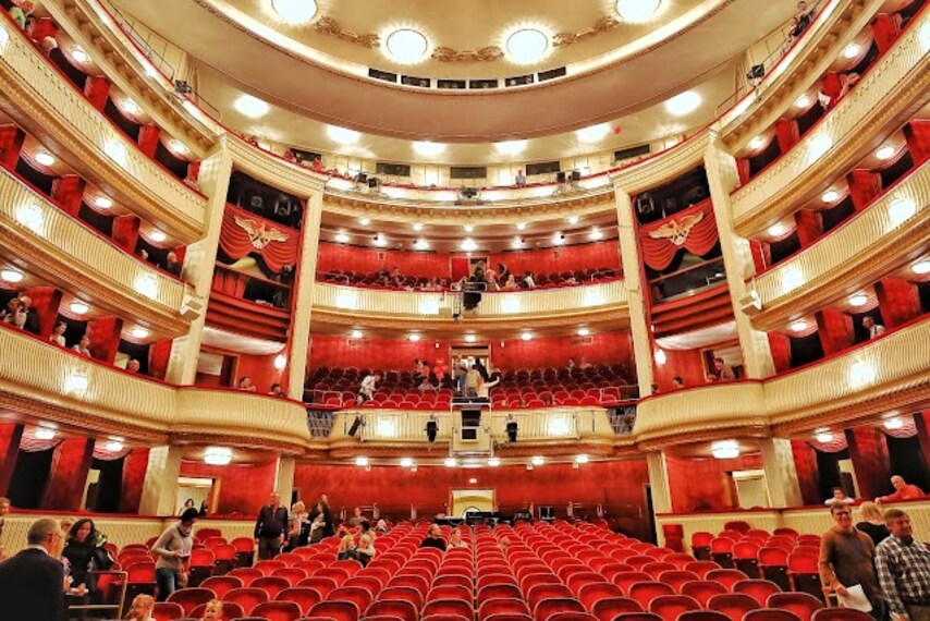 National_Theatre_Vienna_2