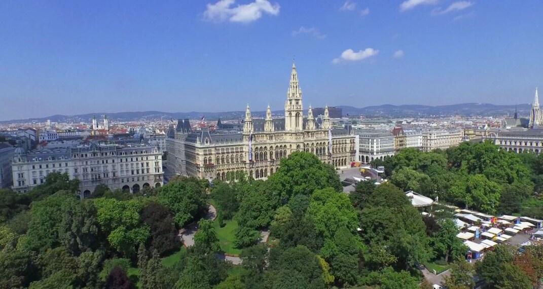 Vienna_City_Hall_4