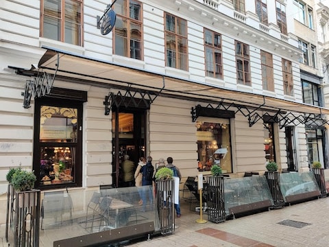 Demel Cafe