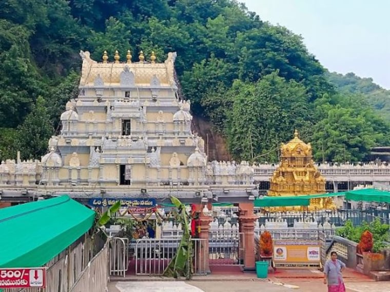 Kanaka_durga_temple_3