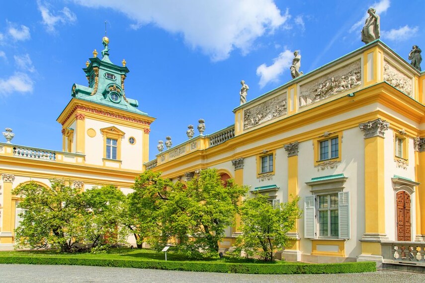 Wilanow_Palace_Museum_and_Park_2