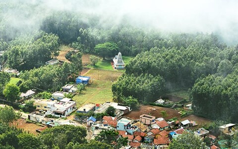 Picnicking at Pagoda Point