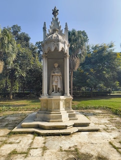 Barandari Garden