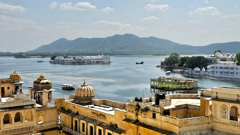 Savage Garden Restaurant