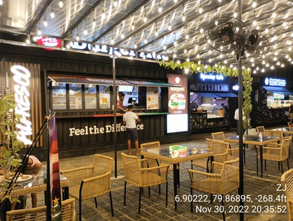 Arcade Independence Square