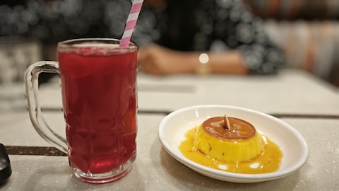 Aaswad Upahar & Mithai Gruh