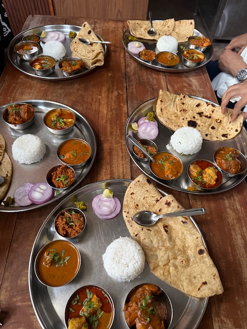 Hotel Marathi Zatka - Chicken Misal in Lonavala