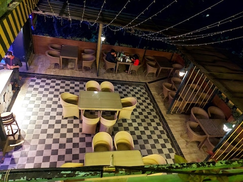 W Restro Cafe