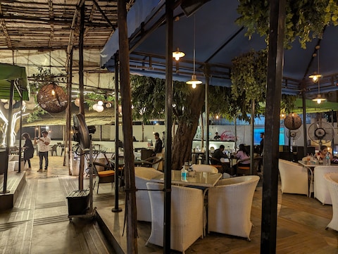 Utopia Dine High
