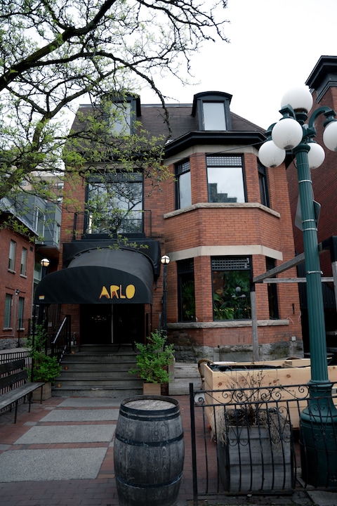 Arlo Wine & Restaurant